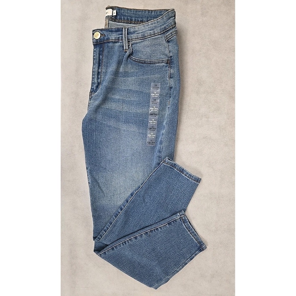 Rue 21 Womens Jeans Size 16 Blue Denim Mid Rise Stretch‎ Pant NEW